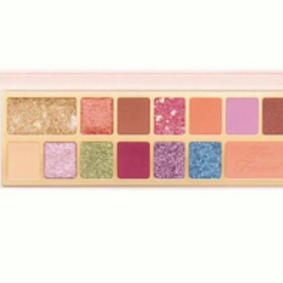 Too Faced Pinker Times Ahead Eyeshadow Palette Limited Edition - Picture 2 of 7